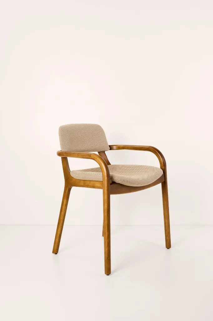 SILLA AERA_tela blanca1.webp