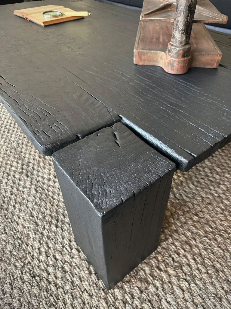 MESA RATONA BRUTA 180X100XH40 - MADERA NEGRA TEXTURADA 2.webp