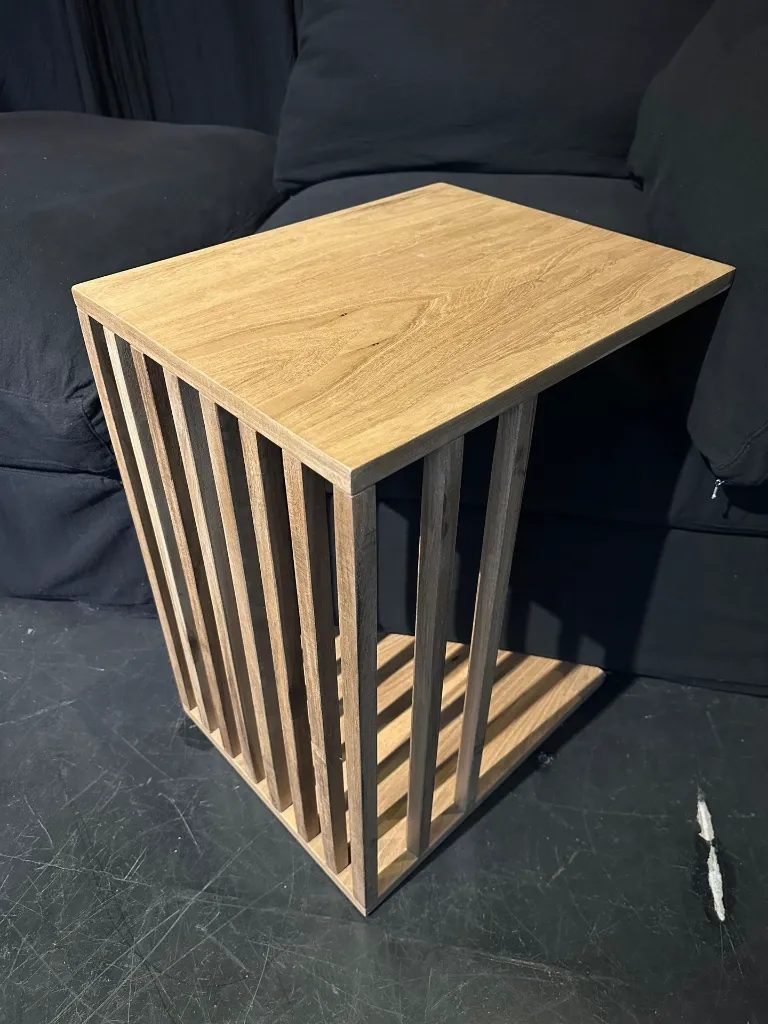 MESA DE ARRIME AUSTRIA 46X37X70 PETIRIBI 2.webp